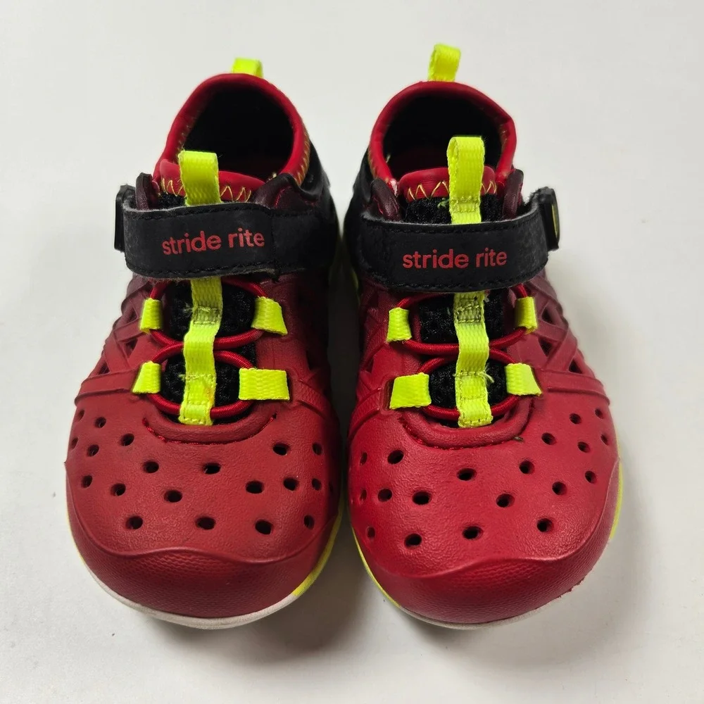 Stride Rite Phibian Water Shoes Kids Size 5 Red Black Made2Play Sneaker Sandal